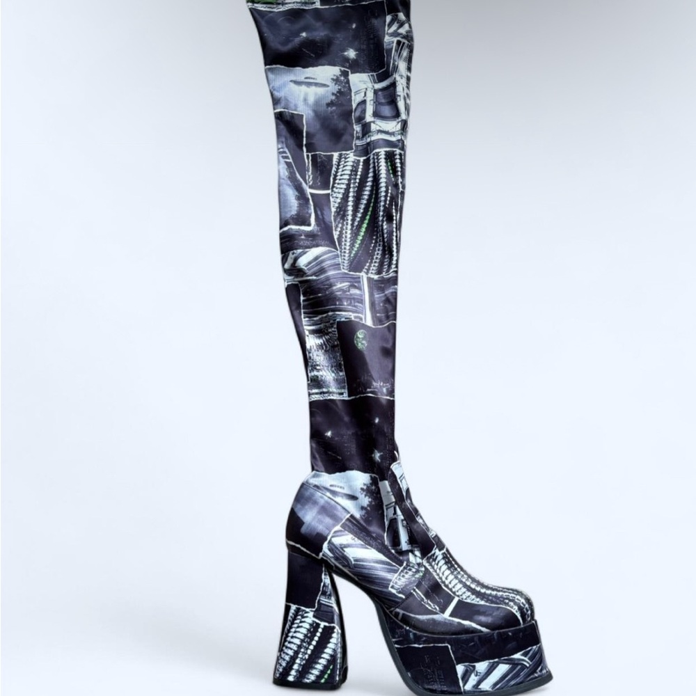 Dolls Kill Current Mood Thigh High Boots SIZE 8 UFO Print/Interstellar Memories